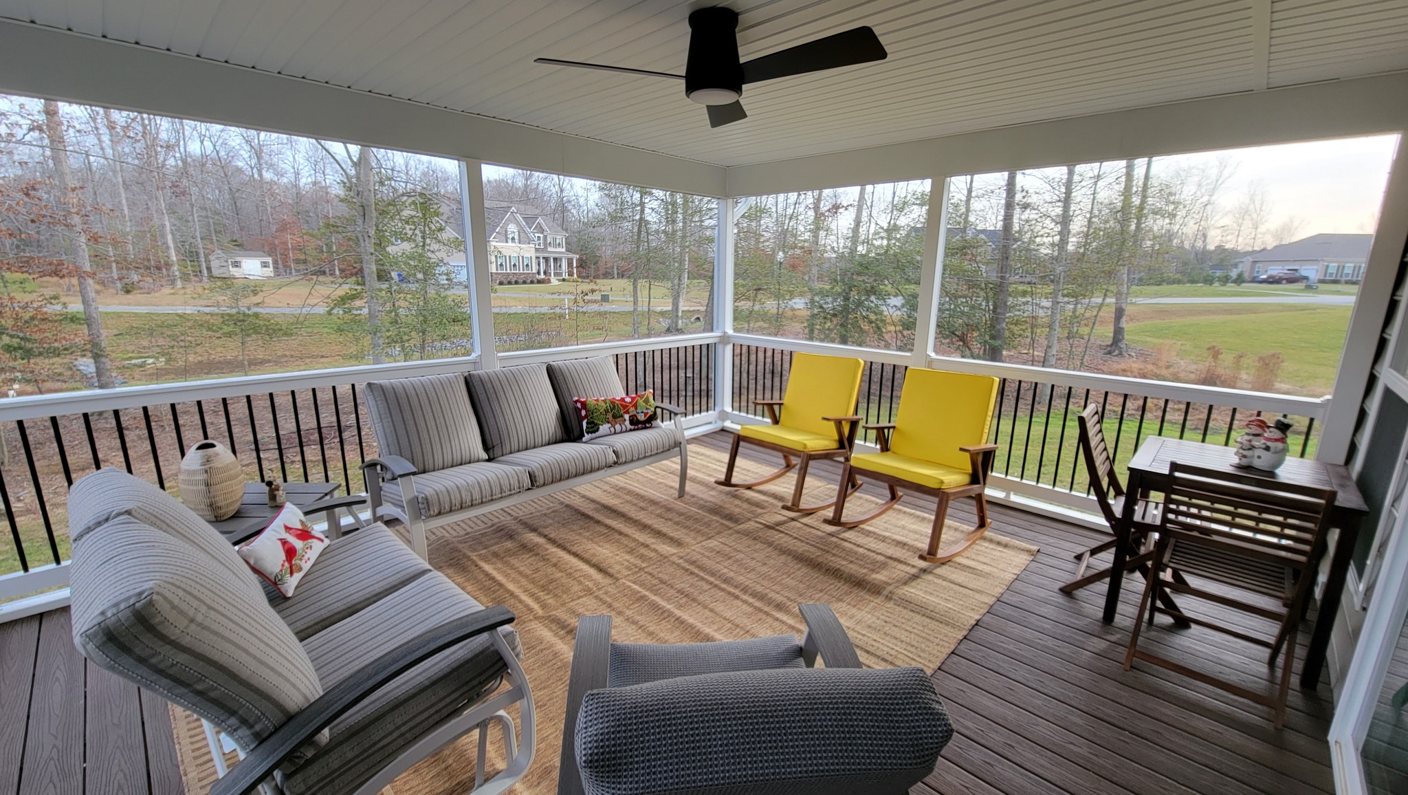 KP Contracting - Custom Screened in porch and deck