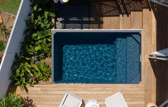 How Plunge Pools Maximize Luxury in Small Backyards